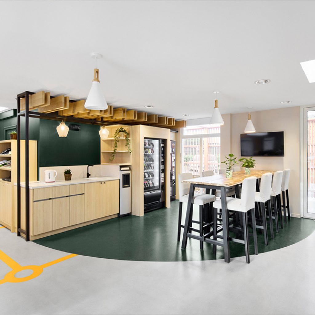 Aménagement des espaces de prise de poste pour la Semitan